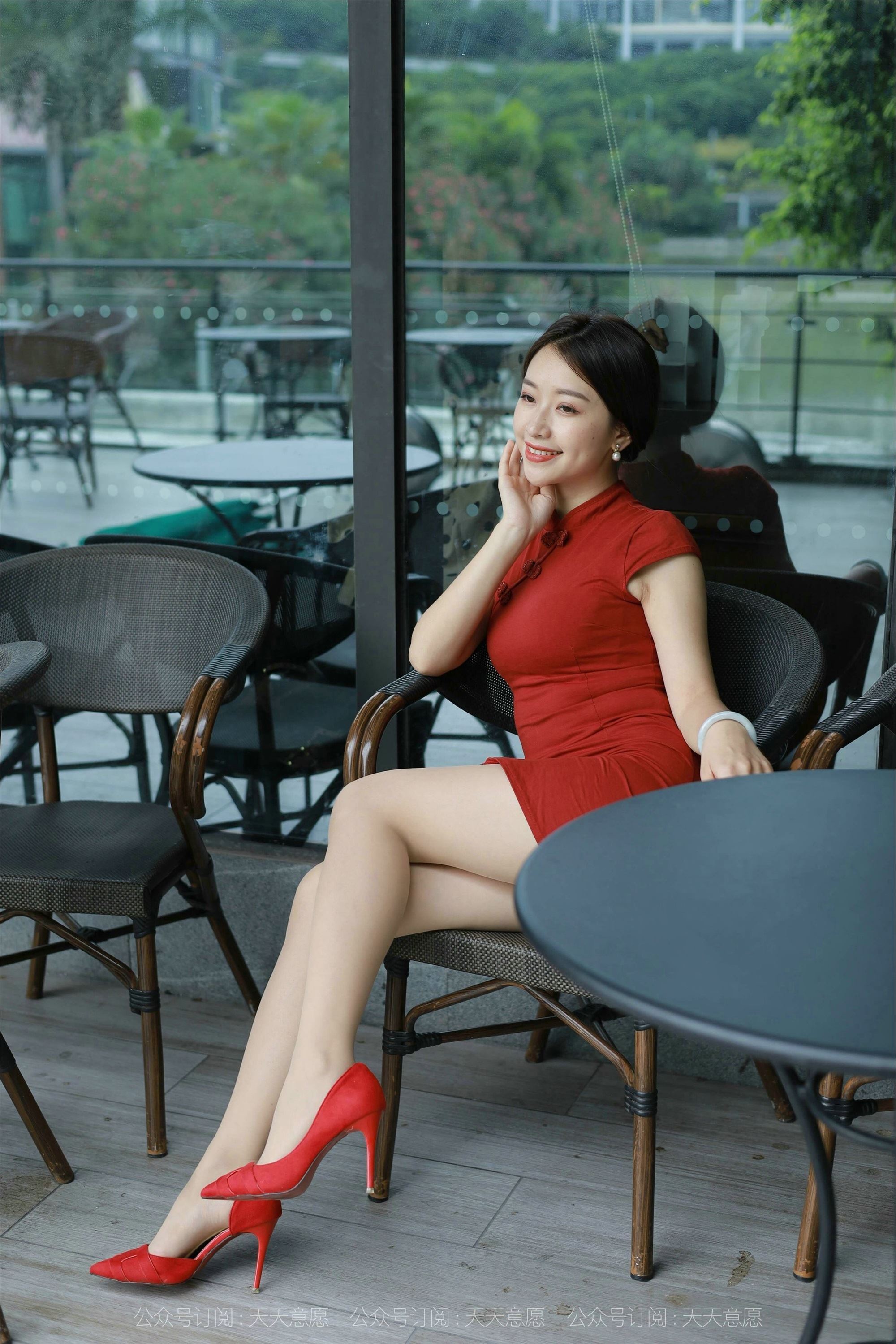 IESS异思趣向  2021.10.15 丝享家948：小婕《红色旗袍》